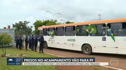 Polícia libera mulheres com filhos pequenos e idosos que haviam sido detidos no acampamento bolsonarista de Brasília