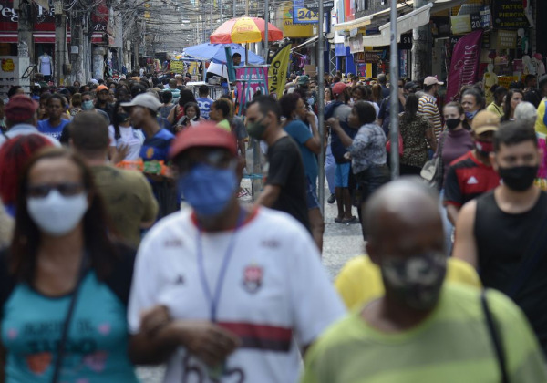 Taxa de desemprego cai para 8,1%, menor nível em 7 anos