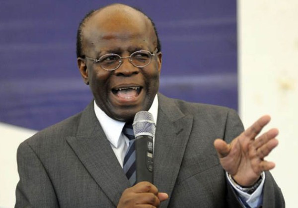 ‘Poupe-nos da sua hipocrisia’, diz Barbosa após Mourão atribuir crise com Exército a Lula