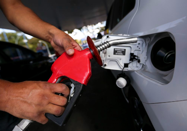 Gestão Lula sinaliza aos EUA que acabará com isenção na taxa de importação do etanol