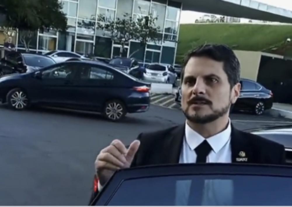 Do Val diz que denúncia de golpe é ‘estratégia’: ‘Vão ver o que vai acontecer’