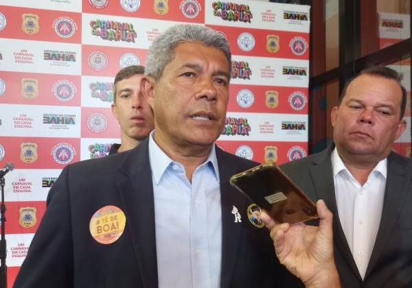 ‘Não poupamos investimentos’, afirma Jerônimo sobre segurança no Carnaval 2023