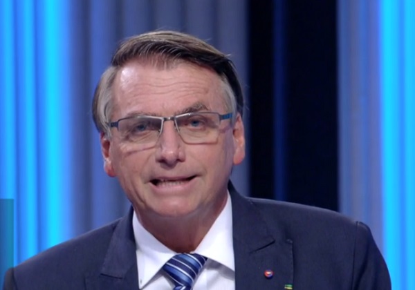 Revista francesa responsabiliza Bolsonaro por crise em terra Yanomami