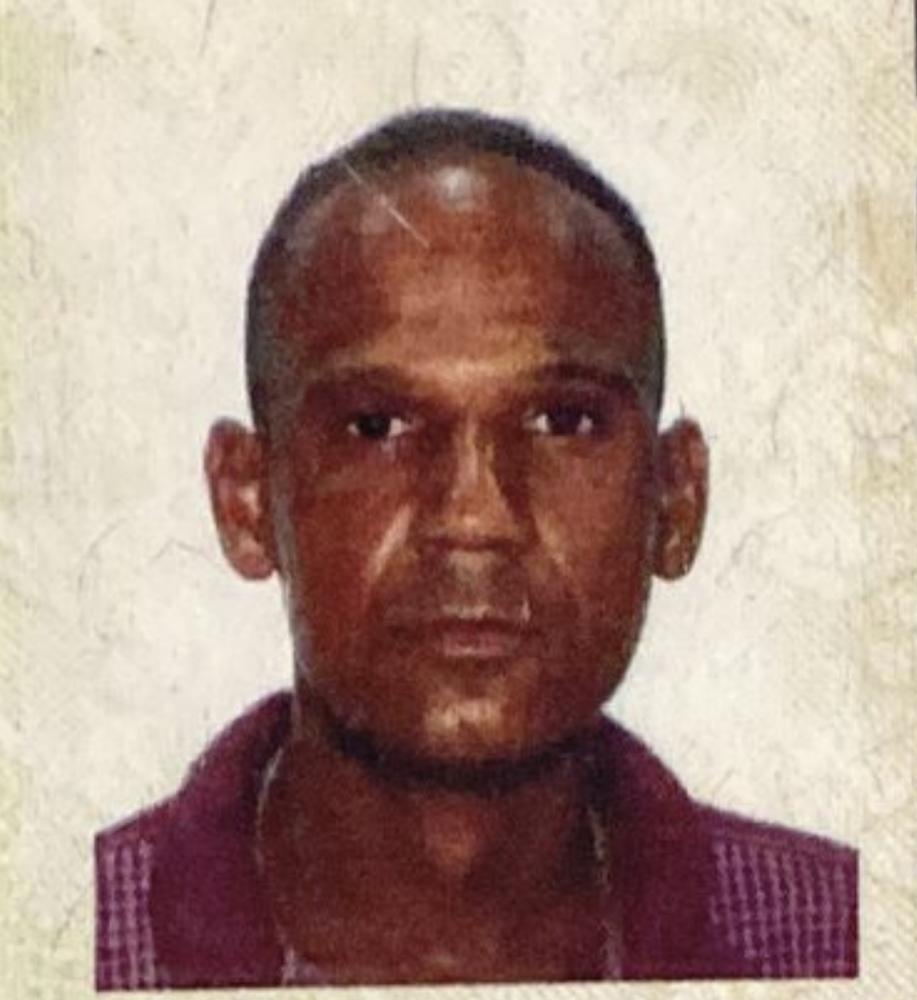 Homem é assasinado a tiros em Humildes 