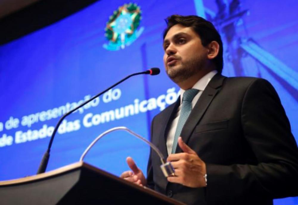 Ministro do União Brasil contraria Lula e recontrata nove bolsonaristas para Comunicações