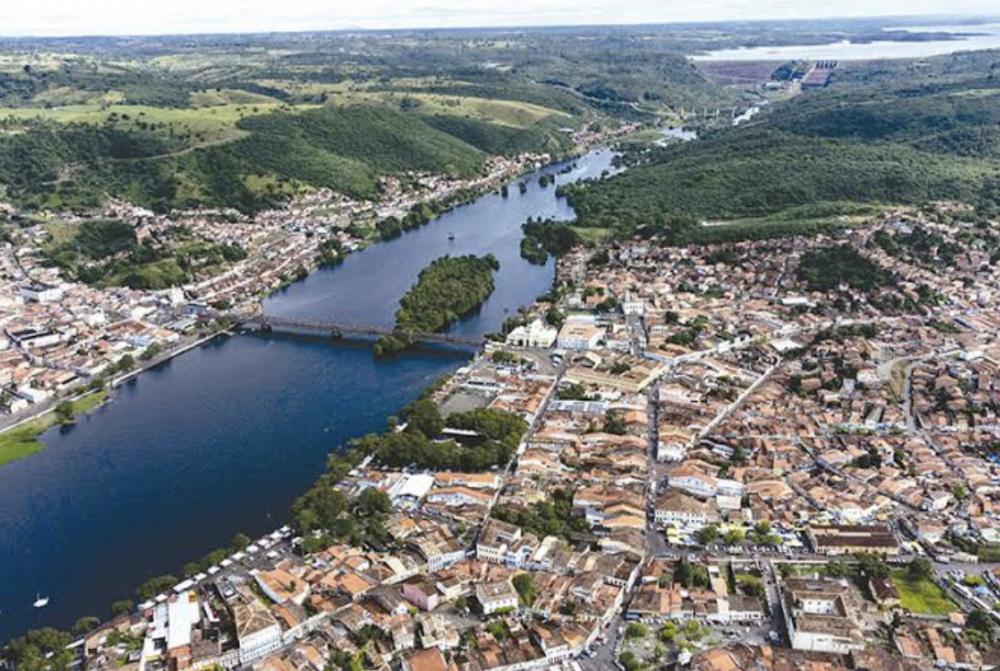 Defesa Civil de Cachoeira aciona MP e Aneel para que a Coelba melhore a distribuição de energia no município 