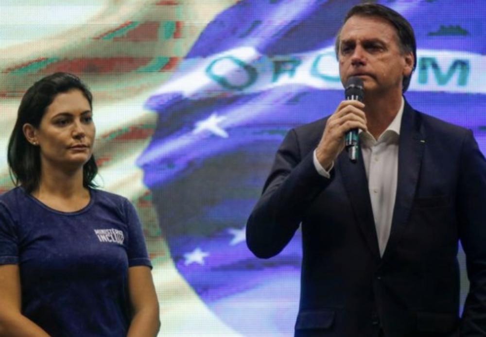 Após escândalo das joias, Michelle vai voltar aos EUA para encontrar com Bolsonaro