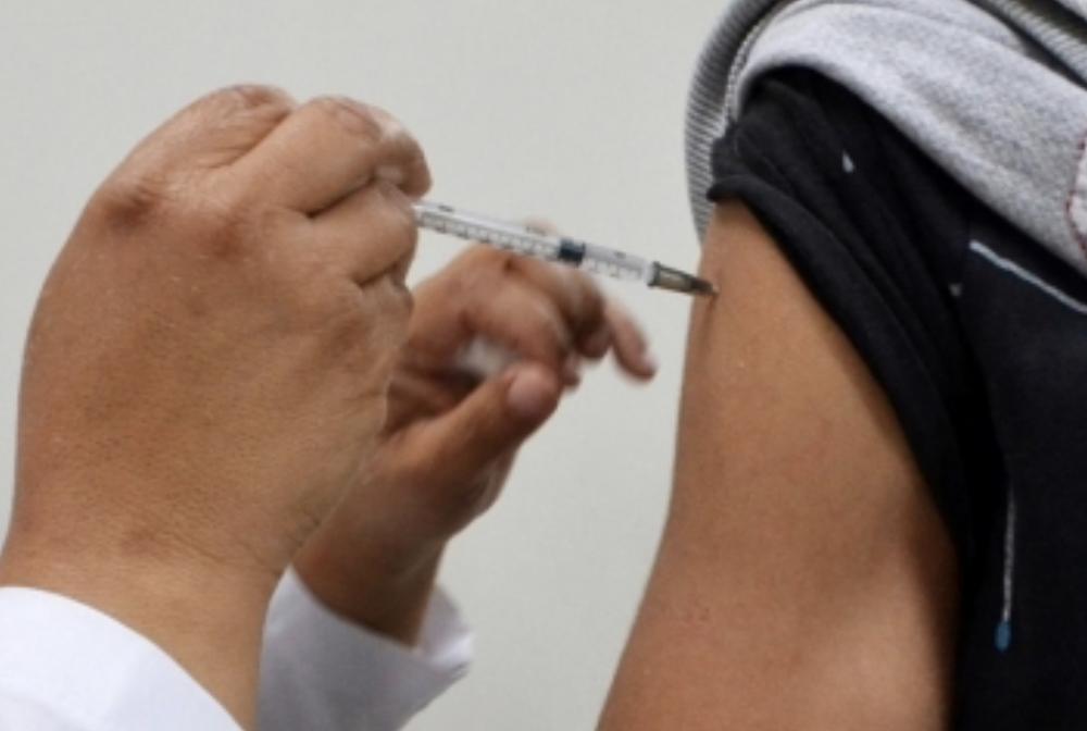 Feira: Vacina bivalente é ampliada para todos os grupos prioritários nesta quarta