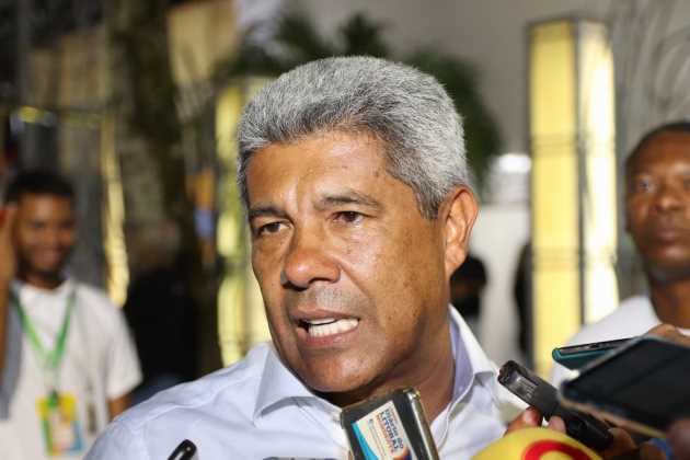 Jerônimo embarca para a China na noite desta quarta-feira (29)