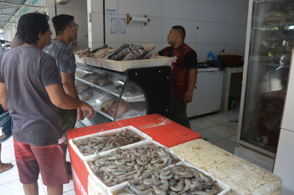 Comerciantes esperam boas vendas para a Semana Santa