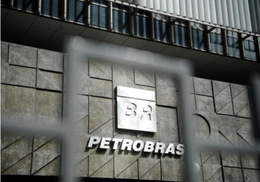 Ministro diz ‘ter certeza’ que Petrobras vai alterar política de preços