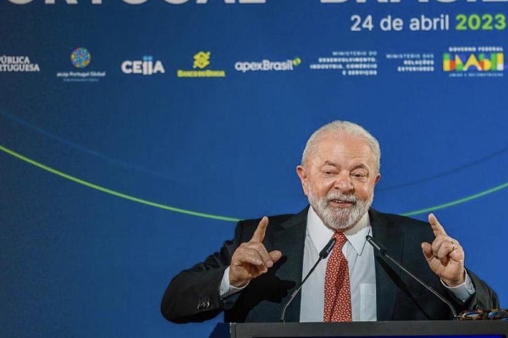 Em Portugal, Lula volta a criticar taxa de juros: ninguém toma dinheiro emprestado a 13,75%