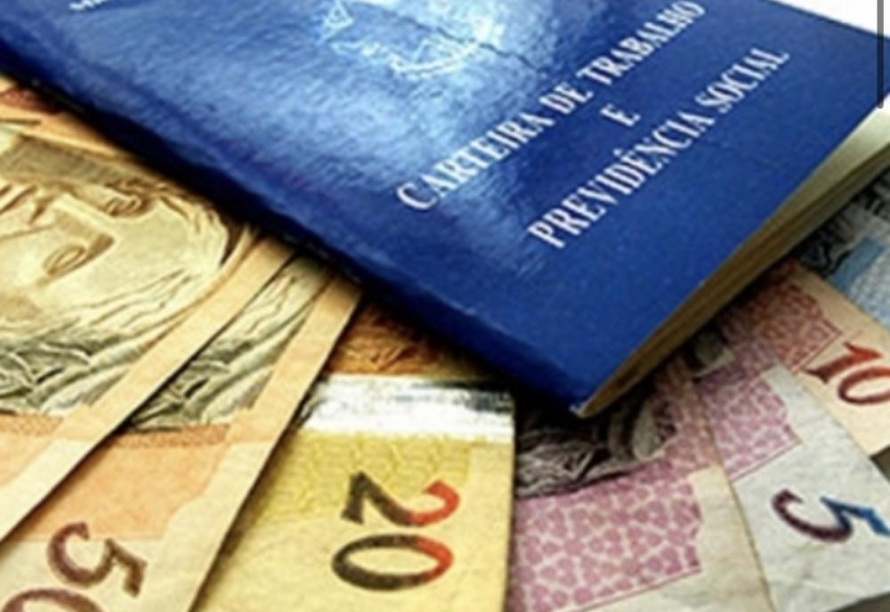 Salário mínimo de R$ 1.320 entra em vigor nesta segunda