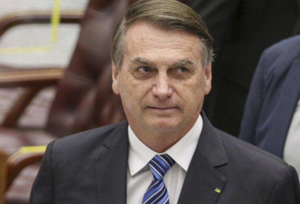 Justiça bloqueia mais R$ 370 mil de Bolsonaro