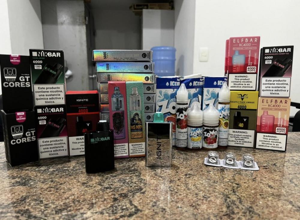 PRF apreende produtos contrabandeados na BR-116 em Feira de Santana 