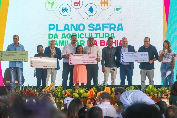 Com investimento recorde na agricultura familiar, Bahia avança na luta contra a fome
