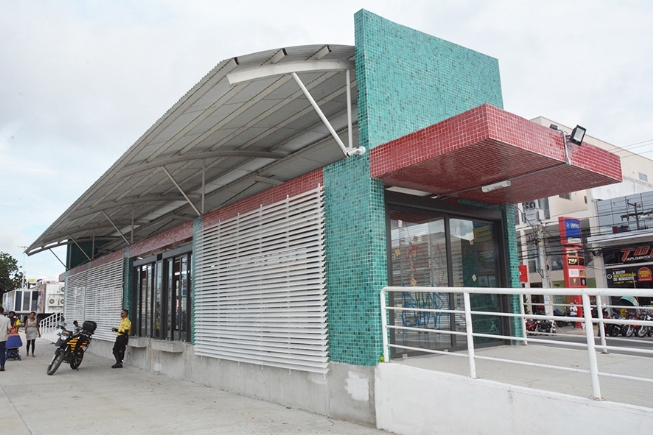 Feira de Santana: um canteiro de obras paradas