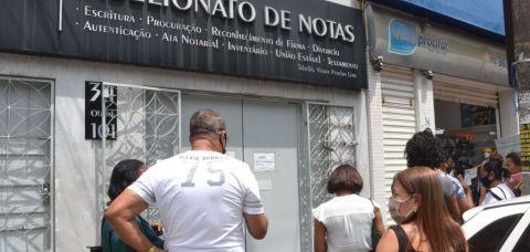 Cartórios baianos registram mais de 800 mudanças de nome no primeiro ano