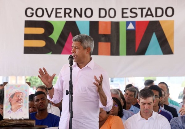 Jerônimo sanciona reajuste de 4% para servidores do TJ-BA e do MP-BA