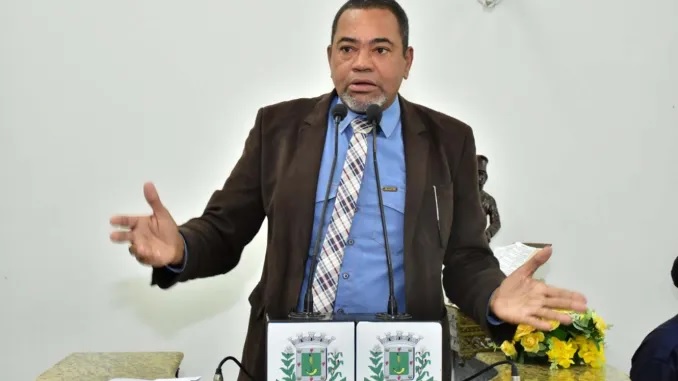 Justiça cassa mandato de Correia Zezito; Vereador fala sobre o assunto 