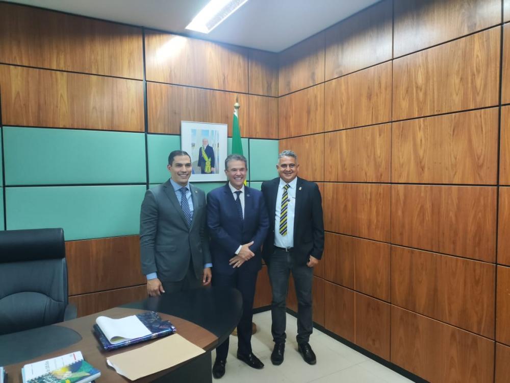 Vereador de Feira de Santana tem encontro com ministro da Pesca e Aquicultura