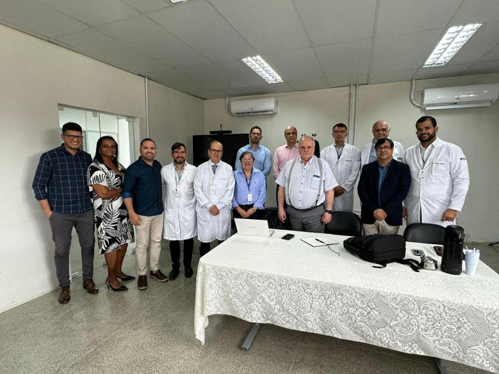 Comissão de residência médica do MEC realiza visita técnica ao Hospital Clériston Andrade