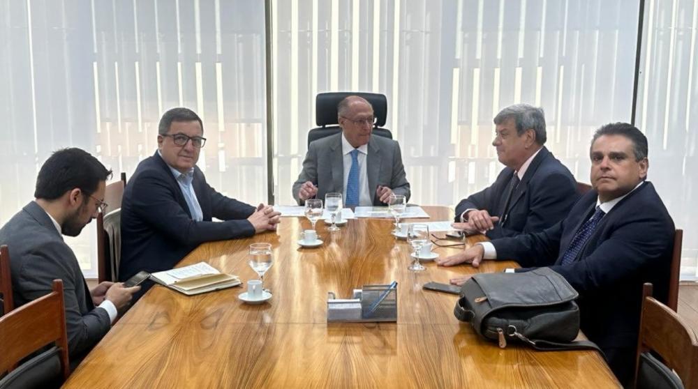 Prefeito Colbert Filho teve encontro com presidente em exercício Geraldo Alckmin