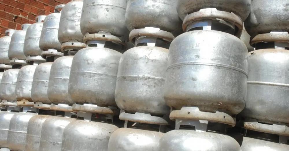 Gás de cozinha sofre segundo reajuste em outubro e fica 3,5% mais caro na Bahia