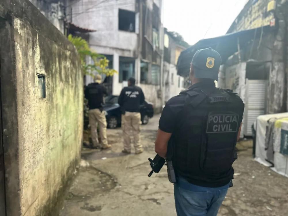 Líderes de facção são presos durante megaoperação em Salvador