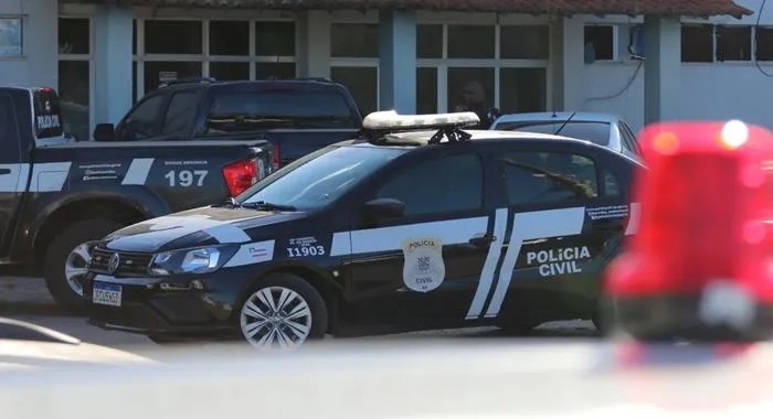 Homens armados invadem casa e matam três pessoas em Lamarão 