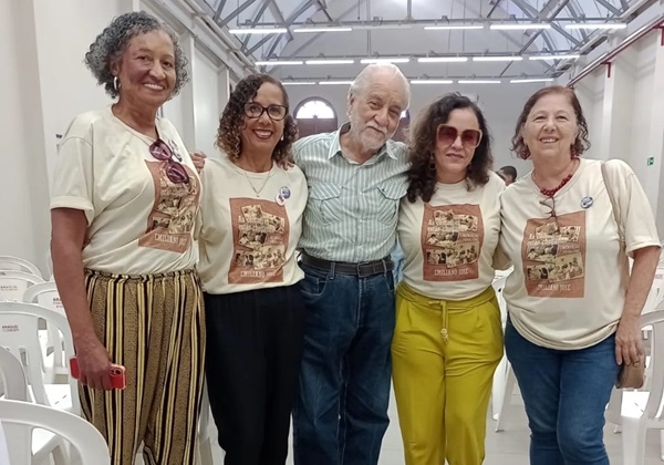 Emiliano José lança livro 