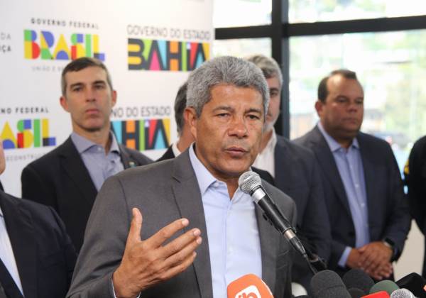 Jerônimo encaminha à Alba projeto que aumenta alíquota do ICMS