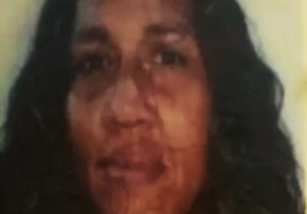 Velório é interrompido após filho notar marcas de violência no corpo da mãe; mulher foi internada em hospital com AVC