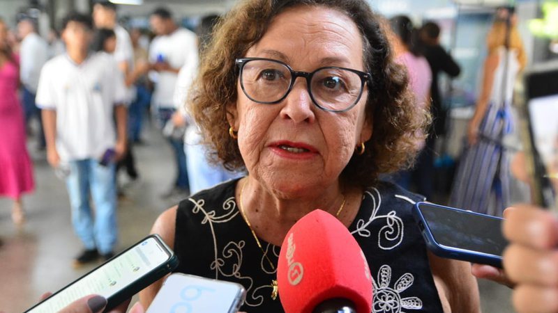 Lídice da Mata se mostra surpresa com voto de aliado contra taxação dos super-ricos