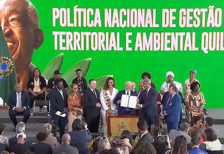 “Colocar no orçamento a pauta da Consciência Negra é muito importante”, afirma Jerônimo em cerimônia com Lula, em Brasília