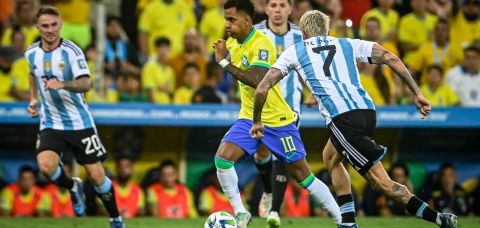 Brasil perde de 1 a 0 para Argentina no Maracanã