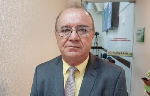 José Carneiro afirma que grupo de vereadores pedirá afastamento de Eremita Mota da presidência 