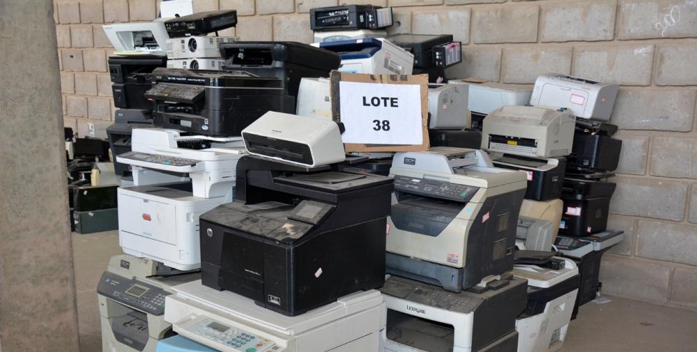 Leilão de bens e móveis inservíveis da Prefeitura acontece nesta quinta-feira