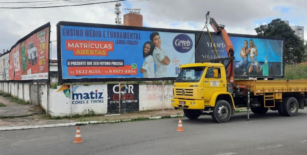 SEMMAM intensifica combate à poluição visual em Feira de Santana