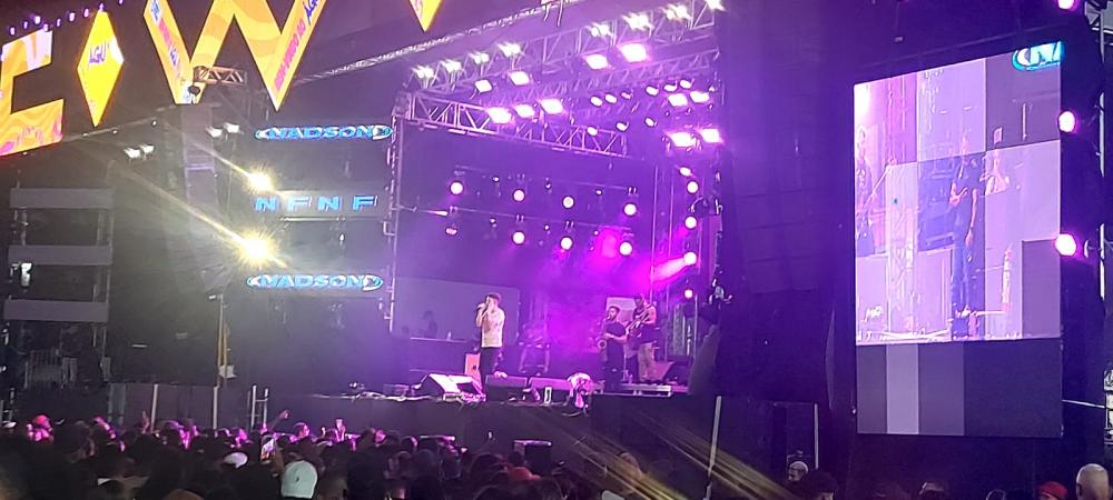 Em seu segundo dia, festa em Água Fria leva milhares de pessoas a praça principal da cidade