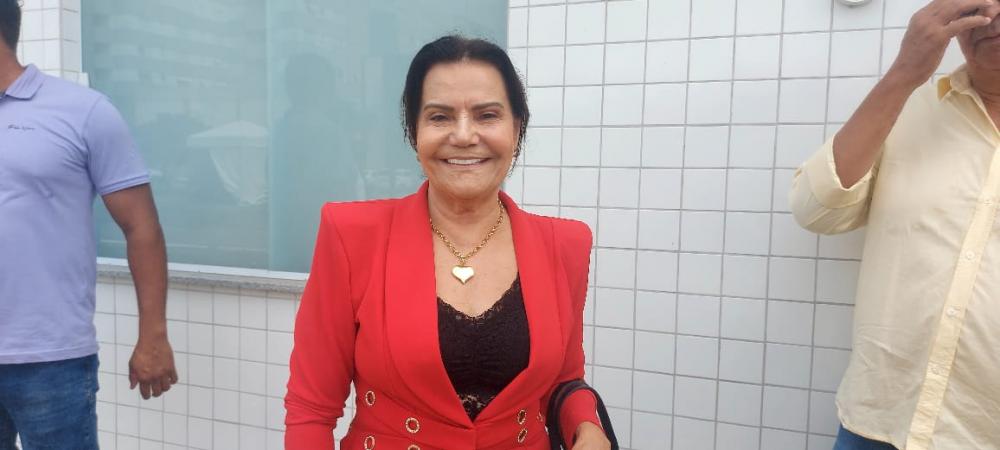 Eremita Mota explica embargo das obras na Casa pela Prefeitura de Feira