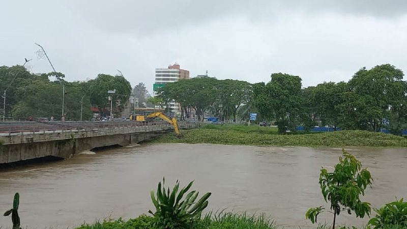 Com aumento de nível dos rios, chuvas acendem alerta em várias regiões do interior do estado