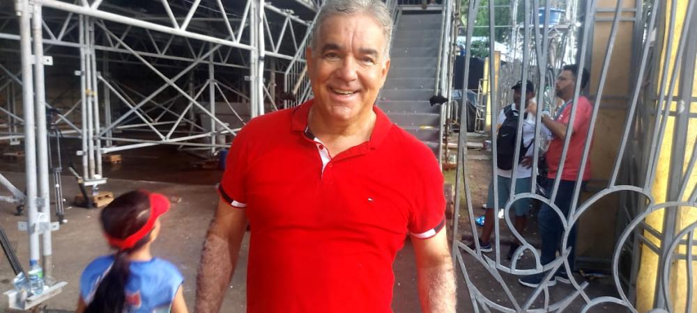 Zé Neto lamenta que, diante do Carnaval de Salvador, Micareta de Feira tenha ficado para trás 