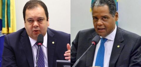 Elmar e Brito aproveitam folia de olho na sucessão de Lira