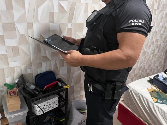 Em Feira de Santana, acusado de extorsão mediante ameaça de divulgar imagens íntimas é preso