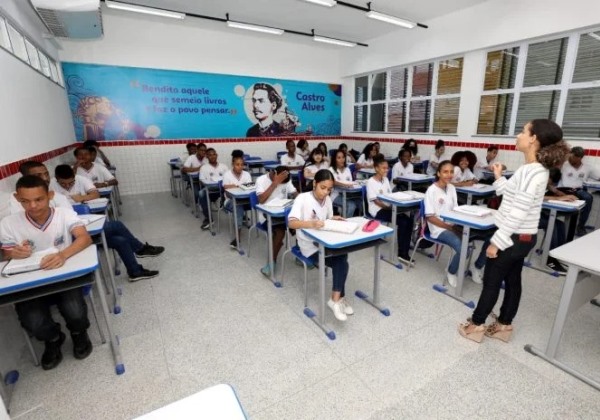 MP-BA recebe denúncia contra medida que institui ‘aprovação em massa’ dos alunos