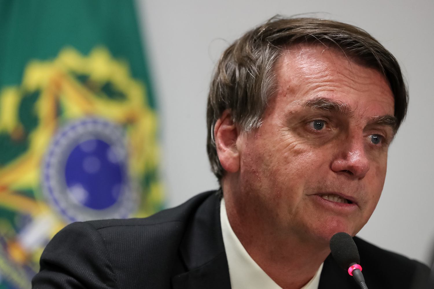 Bolsonaro sanciona lei que facilita negociação de dívidas