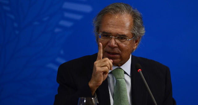 Governo vai reduzir imposto da linha branca, diz Paulo Guedes