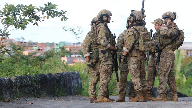 Suspeito morre em confronto com a polícia durante operação em Valéria