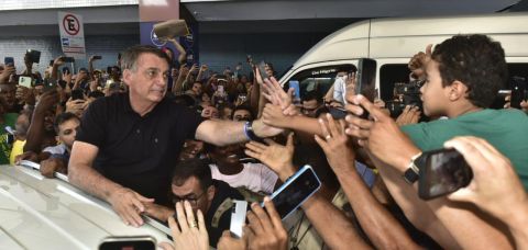 Bolsonaro reúne multidão em Salvador e descarta candidatura de Michelle